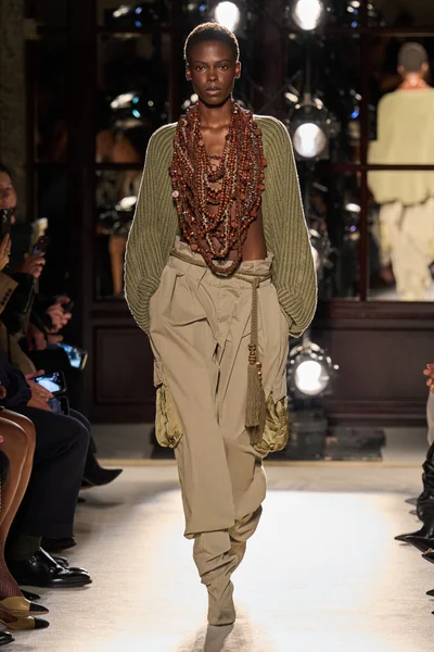 Look 26
